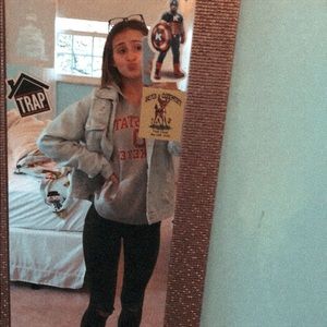 Meet your Posher, Hannah